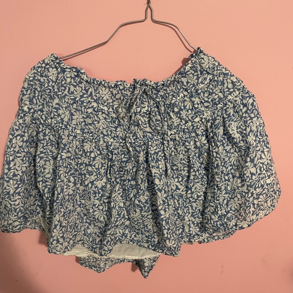 American Eagle Blue and White Flower Pattern Skirt Size Medium Women’s